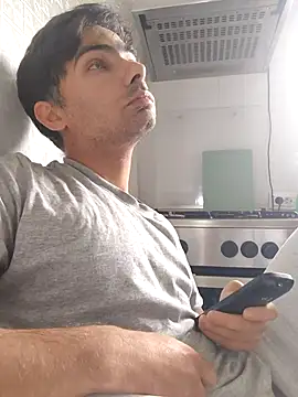 andreiiiii2025 online show from 05-10-26, 06:39