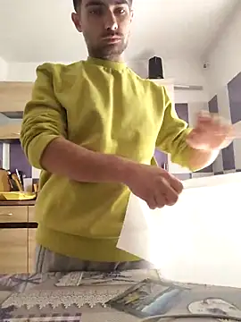 andreiiiii2025 online show from 04-08-26, 07:43