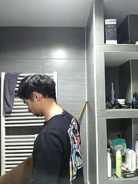 andreiiiii2025 online show from 02-09-26, 10:02