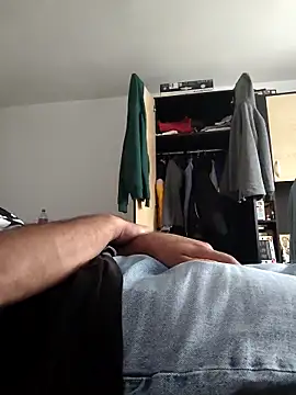 andreiiiii2025 online show from 05-04-26, 12:52