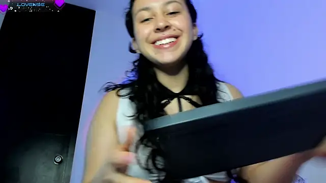 ammy e online show from 11-14-25, 04:38