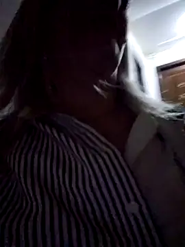 Snapshot of LadyTouch chatting on 04-08-26, 07:26 LadyTouch online show from 04-08-26, 07:26