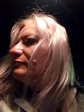 Snapshot of LadyTouch chatting on 03-11-26, 10:48 LadyTouch online show from 03-11-26, 10:48