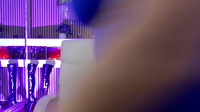 Snapshot of LadyTouch chatting on 02-04-26, 12:05 LadyTouch online show from 02-04-26, 12:05