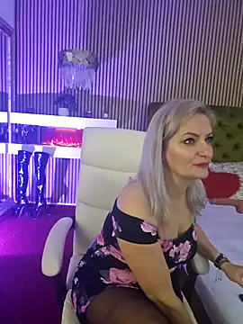 Snapshot of LadyTouch chatting on 02-06-26, 11:56 LadyTouch online show from 02-06-26, 11:56