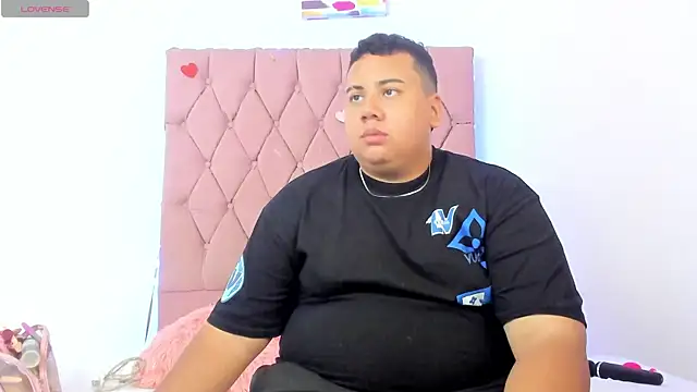 MICHAEL AND SHARON online show from 10-22-25, 04:12