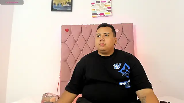 MICHAEL AND SHARON online show from 10-25-25, 04:22