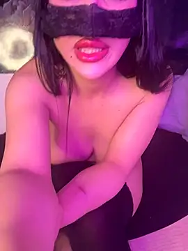 Marilyn Monroee online show from 05-04-26, 08:17