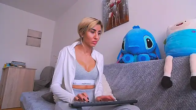 SweetJessy26 online show from 10-23-25, 12:48