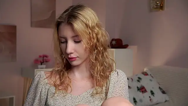 SunnivaCovil online show from 04-02-26, 02:46