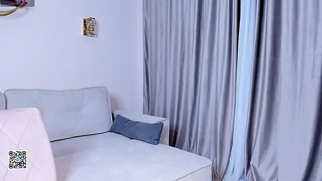 SunnivaCovil online show from 03-17-25, 03:40