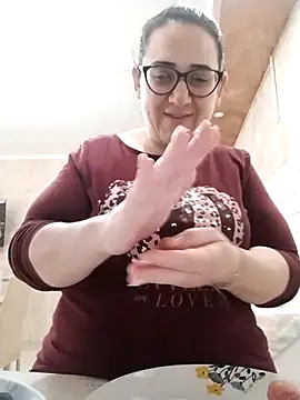 Dolcecurvy online show from 04-26-26, 09:39