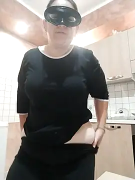 Dolcecurvy online show from 09-29-25, 08:21