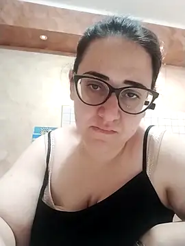 Dolcecurvy online show from 11-18-25, 08:17