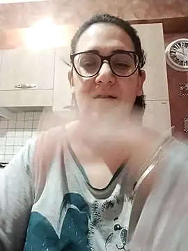 Dolcecurvy online show from 12-17-25, 10:48