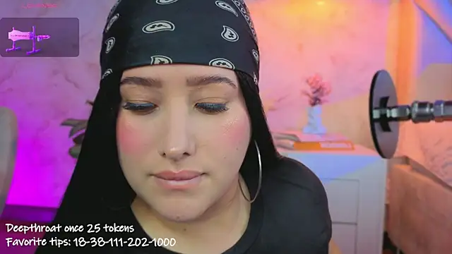 Snapshot of Leaa_Cox chatting on 06-23-26, 08:51 Leaa Cox online show from 06-23-26, 08:51
