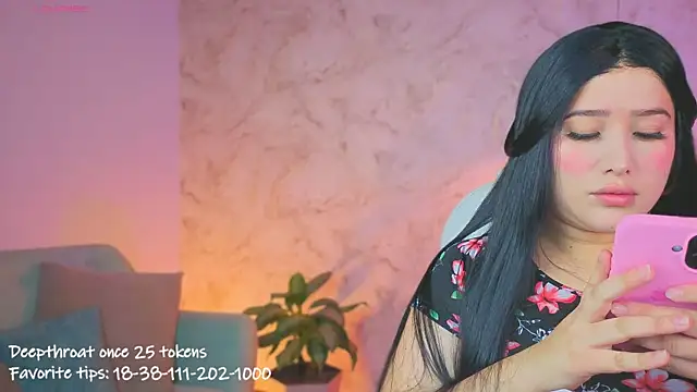 Snapshot of Leaa_Cox chatting on 06-25-26, 08:14 Leaa Cox online show from 06-25-26, 08:14