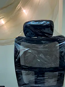 Dishasarmaa05 online show from 11-17-25, 02:43