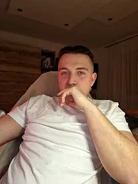 Snapshot of JBM007 chatting on 02-12-26, 04:40 JBM007 online show from 02-12-26, 04:40