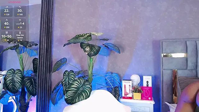 Tyla Ks online show from 11-26-25, 07:36