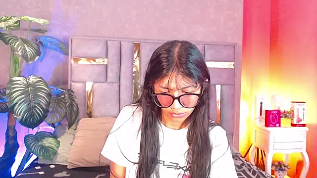 Tyla Ks online show from 09-24-25, 07:42