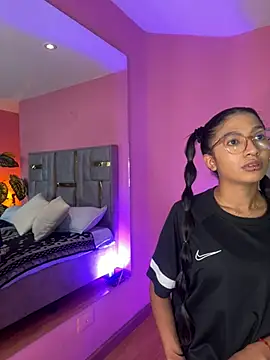 Tyla Ks online show from 03-19-25, 07:27