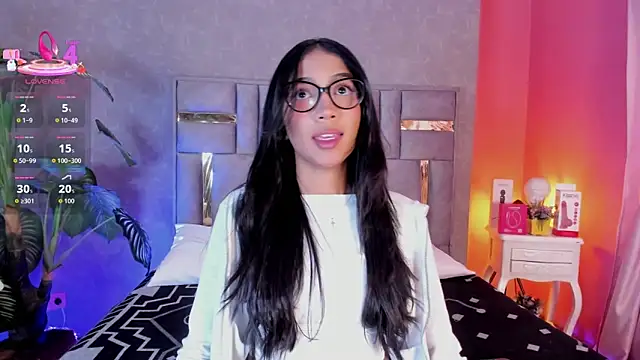 Snapshot of Tyla_Ks chatting on 06-04-26, 12:32 Tyla Ks online show from 06-04-26, 12:32