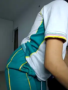 sophia ramirez12 online show from 10-08-25, 11:38