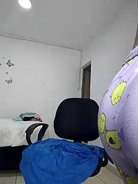 sophia ramirez12 online show from 09-30-25, 04:07