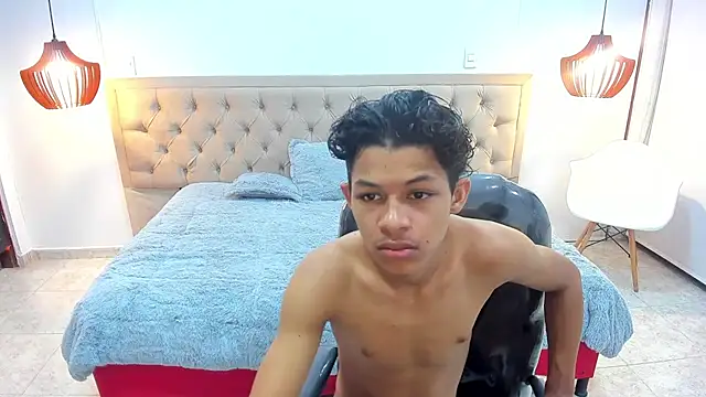 leslieanddrako online show from 10-22-25, 11:14