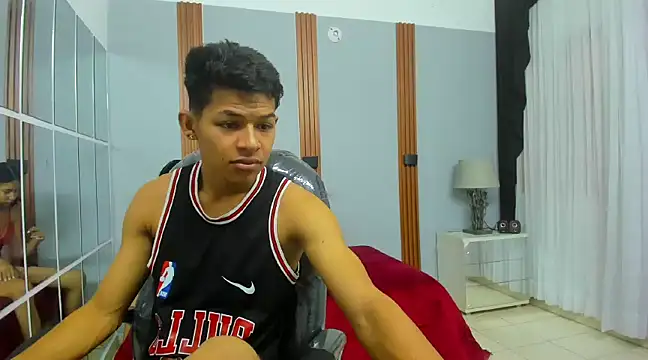 leslieanddrako online show from 02-27-25, 10:31