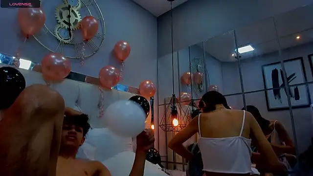 leslieanddrako online show from 10-14-25, 06:19