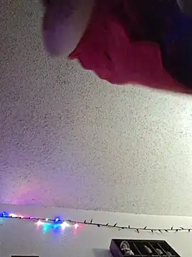 Smallone327 online show from 12-14-25, 04:40