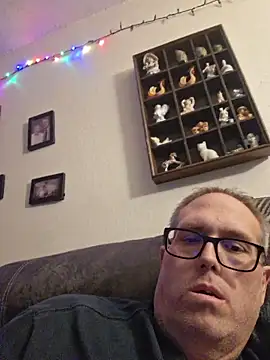 Smallone327 online show from 04-12-26, 03:32