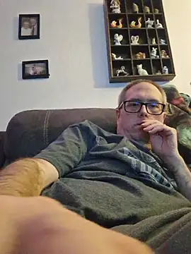 Smallone327 online show from 02-15-26, 05:41