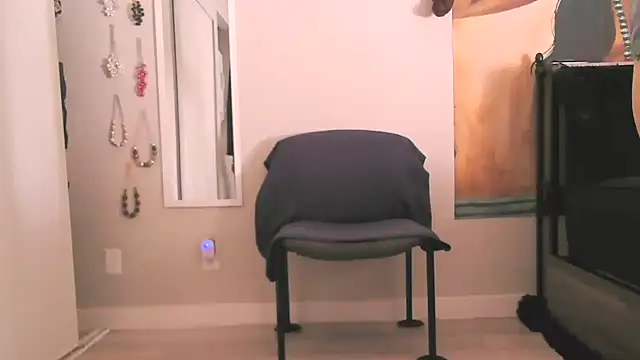 Queenanitadix online show from 02-07-26, 09:12