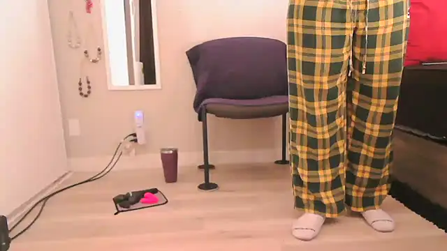 Queenanitadix online show from 02-05-26, 09:32