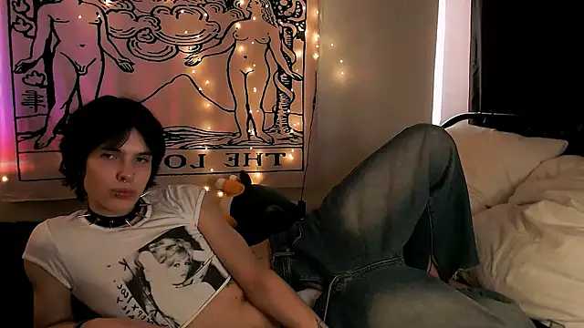 timi-moon online show from 03-16-25, 01:06