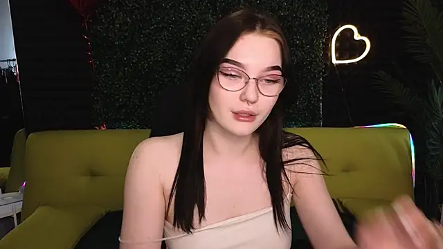 milliedoll online show from 03-10-25, 08:17