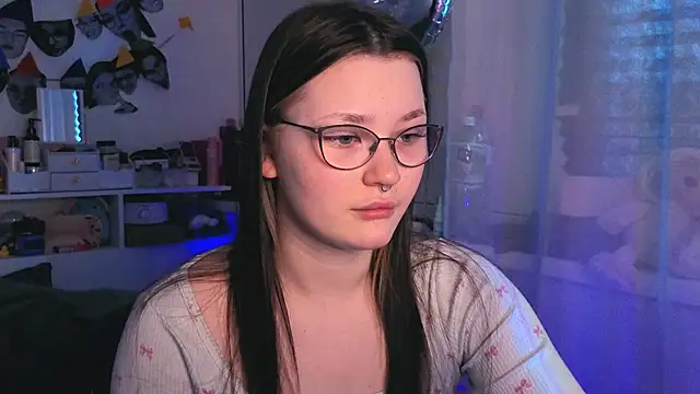 Snapshot of milliedoll chatting on 11-19-25, 04:34 milliedoll online show from 11-19-25, 04:34