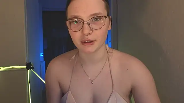 Snapshot of milliedoll chatting on 02-05-26, 05:31 milliedoll online show from 02-05-26, 05:31