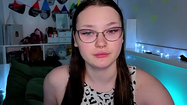 Snapshot of milliedoll chatting on 10-26-25, 11:21 milliedoll online show from 10-26-25, 11:21