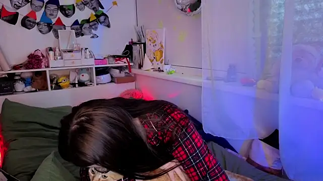 Snapshot of milliedoll chatting on 12-20-25, 05:10 milliedoll online show from 12-20-25, 05:10