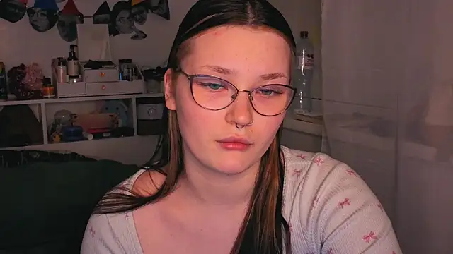 Snapshot of milliedoll chatting on 11-20-25, 11:22 milliedoll online show from 11-20-25, 11:22