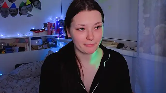 Snapshot of milliedoll chatting on 11-04-25, 03:21 milliedoll online show from 11-04-25, 03:21