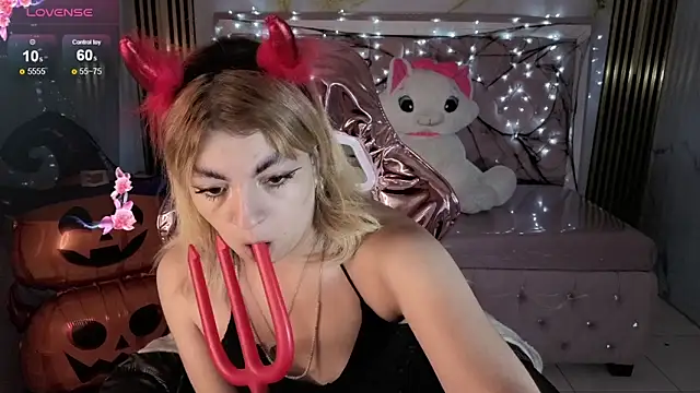 lili conor s online show from 10-26-25, 01:00