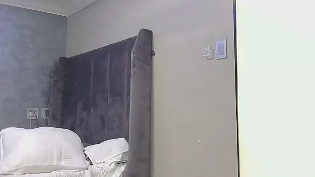 Snapshot of Justusual444 chatting on 09-18-25, 09:29 Justusual444 online show from 09-18-25, 09:29