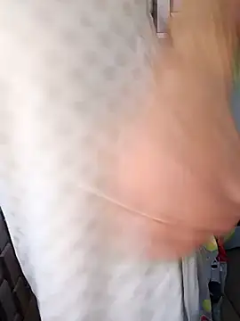 Snapshot of IND9876 chatting on 10-16-25, 01:47 IND9876 online show from 10-16-25, 01:47