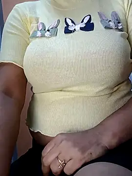 Snapshot of IND9876 chatting on 02-24-25, 01:57 IND9876 online show from 02-24-25, 01:57