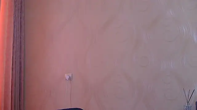Snapshot of frama666 chatting on 07-21-26, 07:42 frama666 online show from 07-21-26, 07:42